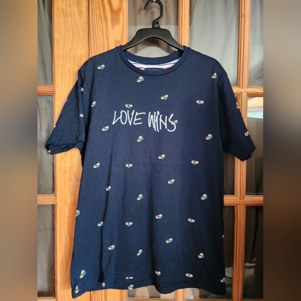 Pride rainbow heart shirt size large